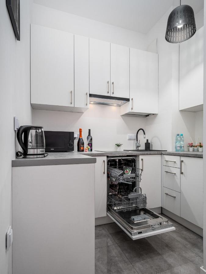 Апартаменты Apartament Ks Warszawa Business Prymasa Экстерьер фото